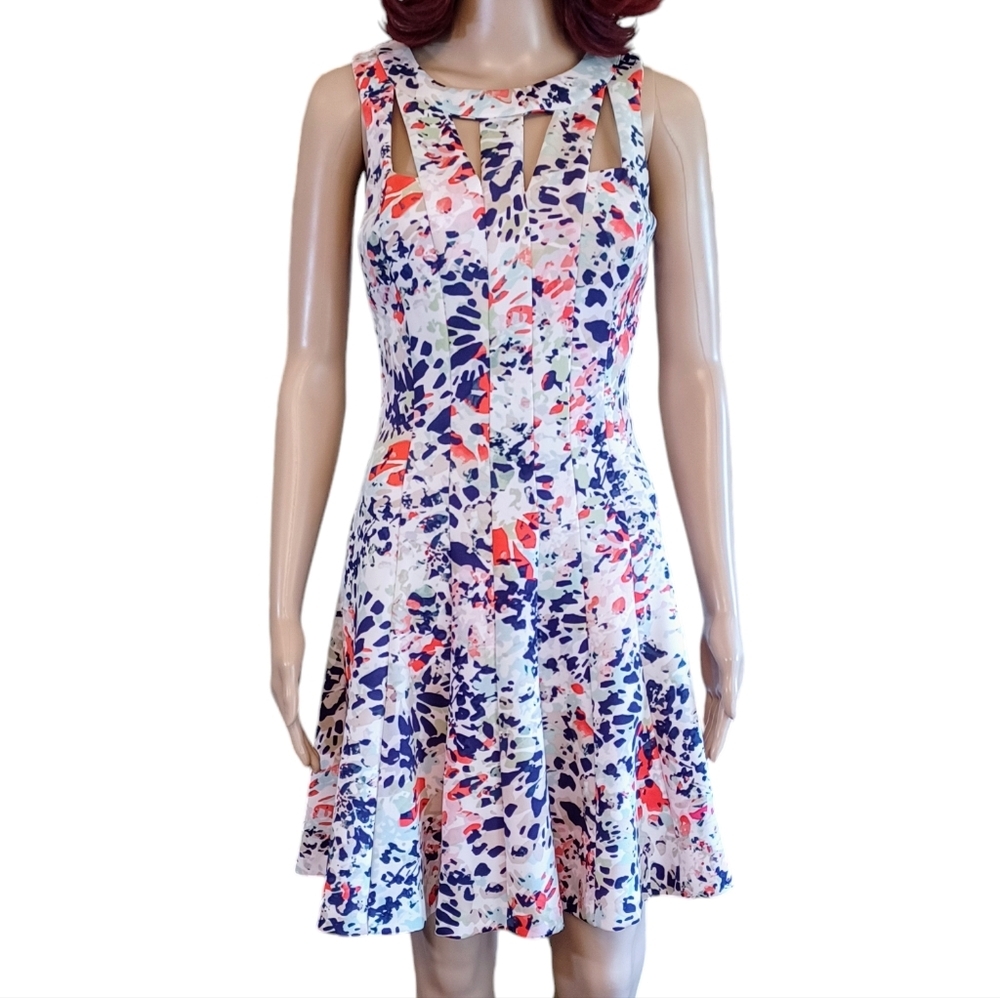 Jessica Simpson Fit and Flare Dress - Size 2 - Picture 4 of 9